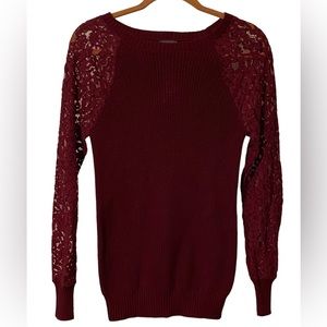 Market & Spruce lace sleeve sweater, size small